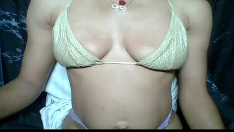 Snapshot of sexypussy000 chatting on 05-09-26, 05:23 sexypussy000 online show from 05-09-26, 05:23