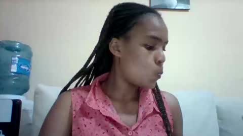 Snapshot of sexyqueen3457132 chatting on 12-15-24, 03:20 DOVY ACHIENG online show from 12-15-24, 03:20