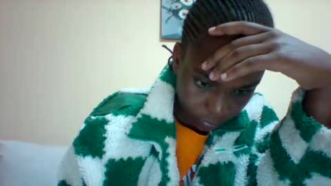 Snapshot of sexyqueen3457132 chatting on 01-15-25, 05:19 DOVY ACHIENG online show from 01-15-25, 05:19