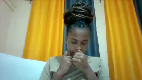 Snapshot of sexyqueen3457132 chatting on 03-04-25, 09:00 DOVY ACHIENG online show from 03-04-25, 09:00