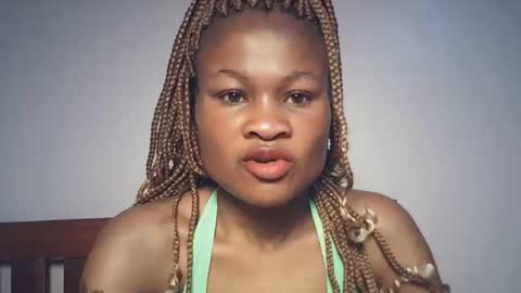 queenivy online show from 01-11-26, 01:38