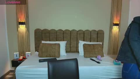 R A C H E L online show from 10-07-25, 11:51