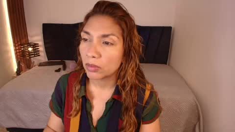 R A C H E L online show from 05-11-26, 12:11