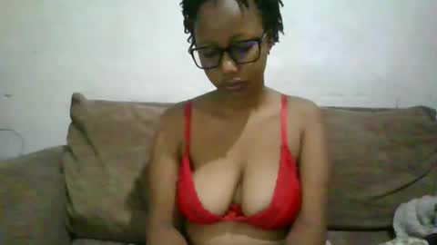 sexyred1738 online show from 06-17-26, 06:16