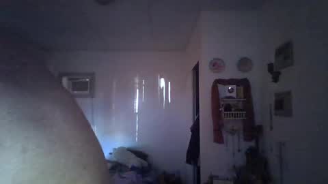 Snapshot of sexyrents chatting on 02-21-25, 11:32 sexyRENTS online show from 02-21-25, 11:32