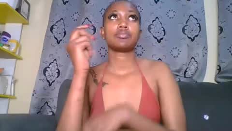 Snapshot of sexyriri22 chatting on 02-25-26, 11:53 sexyriri22 online show from 02-25-26, 11:53