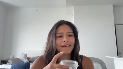 Snapshot of sexyserena1 chatting on 09-09-25, 02:16 Serena online show from 09-09-25, 02:16