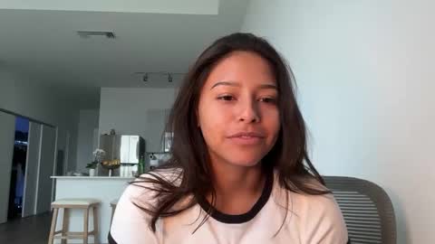 Snapshot of sexyserena1 chatting on 09-18-25, 02:19 Serena online show from 09-18-25, 02:19
