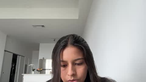 Snapshot of sexyserena1 chatting on 09-21-25, 01:57 Serena online show from 09-21-25, 01:57