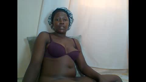 Snapshot of sexysleeky chatting on 02-07-25, 02:58 PAULINE online show from 02-07-25, 02:58