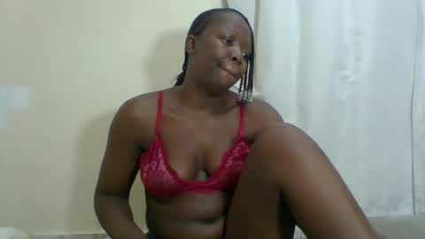 Snapshot of sexysleeky chatting on 09-10-25, 05:02 PAULINE online show from 09-10-25, 05:02