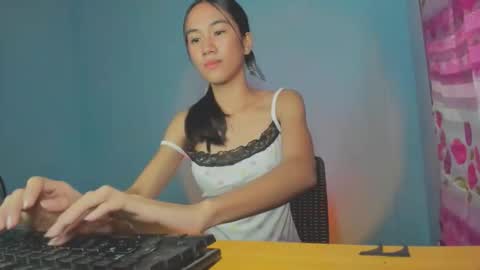 Amelia online show from 09-23-25, 04:10