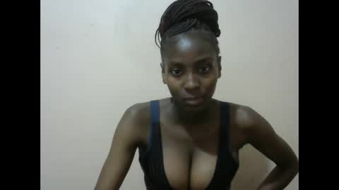 Snapshot of sexytinyy chatting on 05-17-26, 09:00 maria online show from 05-17-26, 09:00