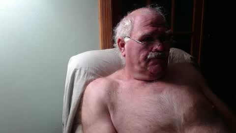 Snapshot of sexytony1960 chatting on 12-29-24, 03:46 sexytony1960 online show from 12-29-24, 03:46