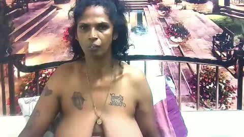 Snapshot of sexyva4u2luv chatting on 02-10-25, 06:45 sexyva4u2luv online show from 02-10-25, 06:45