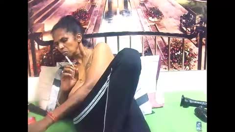 Snapshot of sexyva4u2luv chatting on 02-19-25, 12:33 sexyva4u2luv online show from 02-19-25, 12:33