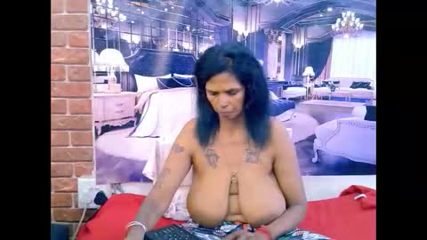 sexyva4u2luv online show from 05-05-26, 06:38