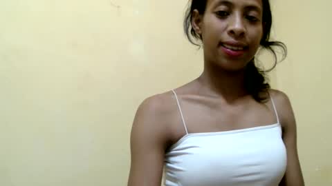 Snapshot of sexyvalie chatting on 12-05-24, 02:11 Sexyvalie online show from 12-05-24, 02:11
