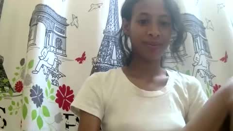 Snapshot of sexyvalie chatting on 12-13-24, 03:27 Sexyvalie online show from 12-13-24, 03:27