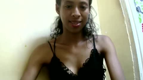 Snapshot of sexyvalie chatting on 01-05-25, 03:34 Sexyvalie online show from 01-05-25, 03:34