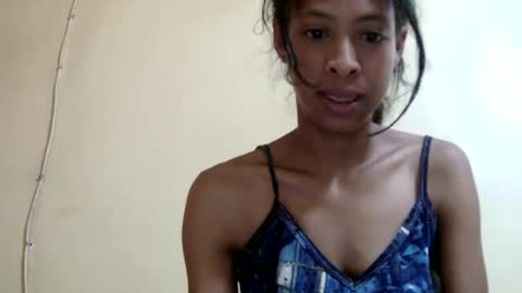 Snapshot of sexyvalie chatting on 01-22-25, 03:31 Sexyvalie online show from 01-22-25, 03:31