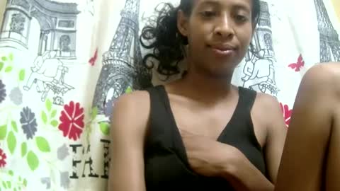Snapshot of sexyvalie chatting on 01-29-25, 07:00 Sexyvalie online show from 01-29-25, 07:00