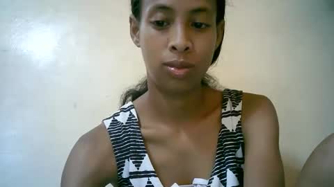 Snapshot of sexyvalie chatting on 02-10-25, 01:11 Sexyvalie online show from 02-10-25, 01:11