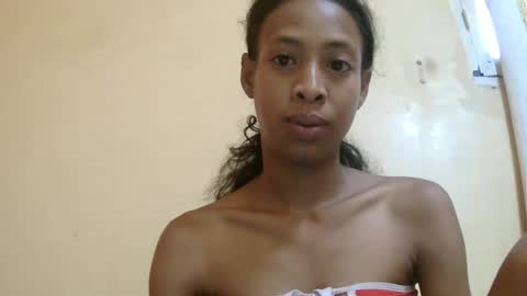 Snapshot of sexyvalie chatting on 02-11-25, 04:11 Sexyvalie online show from 02-11-25, 04:11