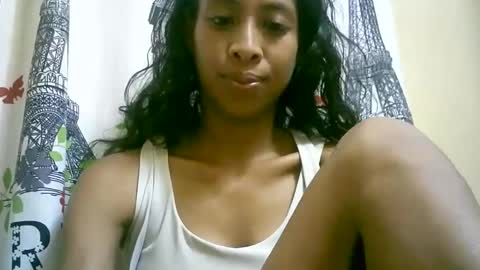 Snapshot of sexyvalie chatting on 02-16-25, 02:43 Sexyvalie online show from 02-16-25, 02:43