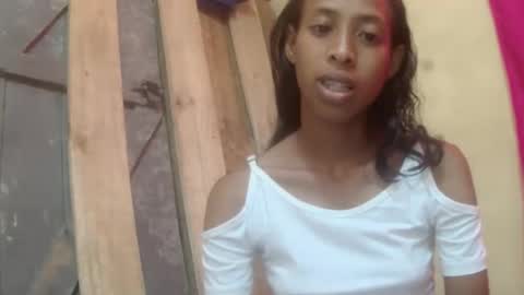 Snapshot of sexyvalie chatting on 02-19-25, 06:55 Sexyvalie online show from 02-19-25, 06:55