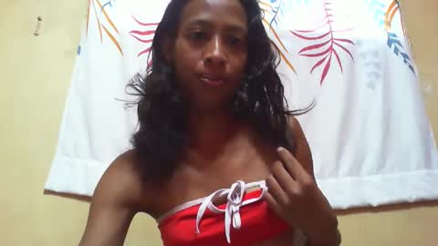 Snapshot of sexyvalie chatting on 02-20-25, 04:07 Sexyvalie online show from 02-20-25, 04:07