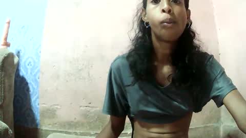Snapshot of sexyvalie chatting on 03-07-25, 12:23 Sexyvalie online show from 03-07-25, 12:23