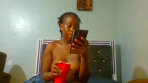 VIVIAN online show from 02-08-25, 06:54