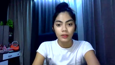 Snapshot of sexyxenaaa chatting on 01-19-26, 05:00 Xenaaa online show from 01-19-26, 05:00