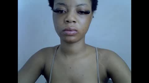 sexyxpeach online show from 03-18-26, 09:29