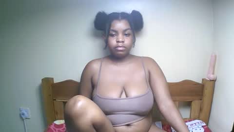 sexyyred_ online show from 05-11-26, 04:15
