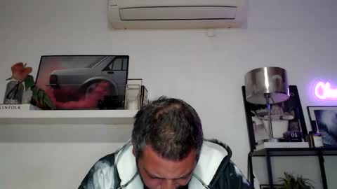 Snapshot of sexyyturkk chatting on 10-12-25, 11:59 Arda online show from 10-12-25, 11:59