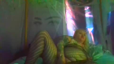 SexyZannaRose69 online show from 10-26-25, 03:29