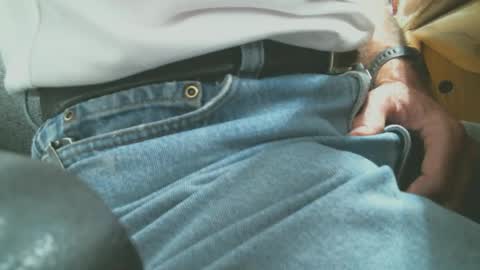 Snapshot of sflgentlman chatting on 12-05-24, 10:23 Bruce online show from 12-05-24, 10:23