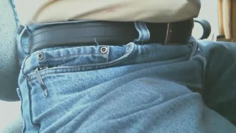 Snapshot of sflgentlman chatting on 12-12-24, 05:04 Bruce online show from 12-12-24, 05:04