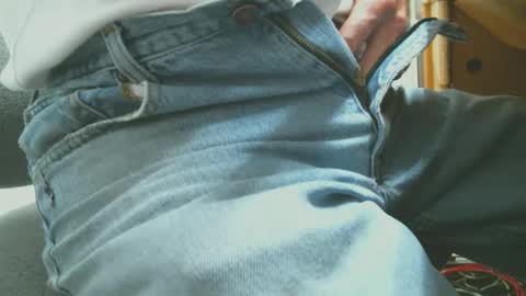 Snapshot of sflgentlman chatting on 12-20-24, 10:43 Bruce online show from 12-20-24, 10:43