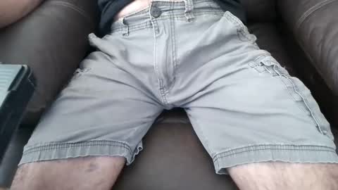 Snapshot of sflgentlman chatting on 12-21-24, 03:31 Bruce online show from 12-21-24, 03:31