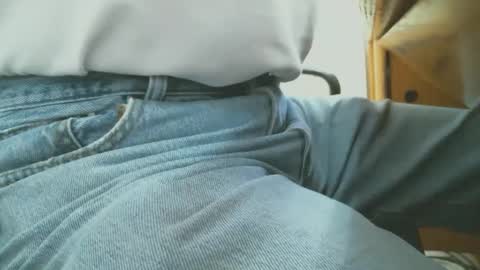 Snapshot of sflgentlman chatting on 01-03-25, 09:26 Bruce online show from 01-03-25, 09:26