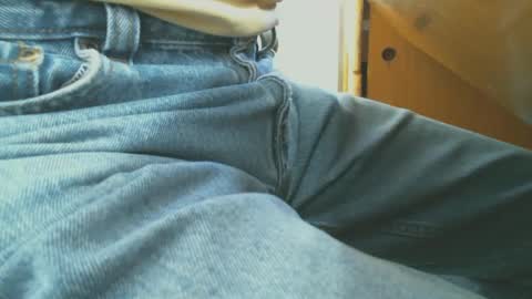 Snapshot of sflgentlman chatting on 01-06-25, 06:41 Bruce online show from 01-06-25, 06:41