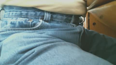 Snapshot of sflgentlman chatting on 01-06-25, 09:43 Bruce online show from 01-06-25, 09:43