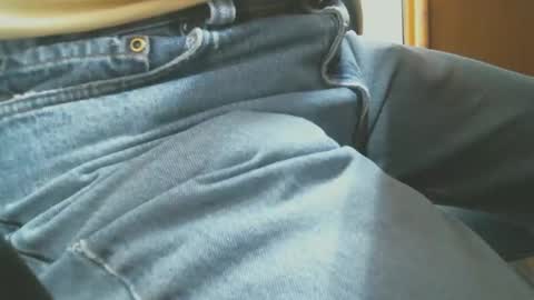 Snapshot of sflgentlman chatting on 09-12-25, 07:03 Bruce online show from 09-12-25, 07:03