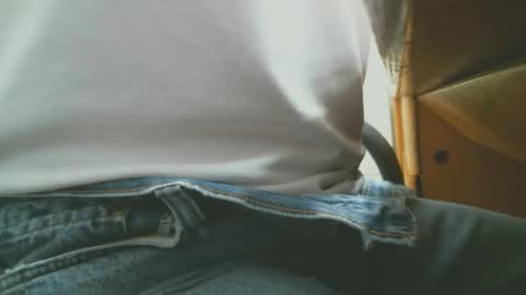 Snapshot of sflgentlman chatting on 10-02-25, 09:11 Bruce online show from 10-02-25, 09:11