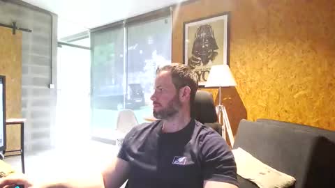 Snapshot of shad0w_hunter chatting on 03-09-26, 01:37 shad0w_hunter online show from 03-09-26, 01:37