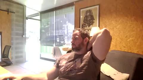 Snapshot of shad0w_hunter chatting on 03-20-26, 02:33 shad0w_hunter online show from 03-20-26, 02:33