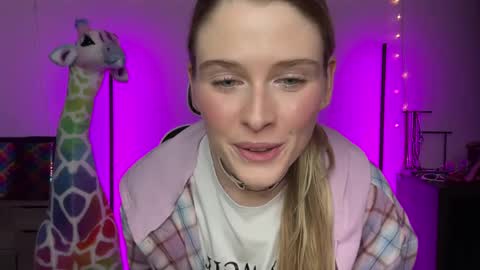 shadebabe online show from 12-29-24, 08:00